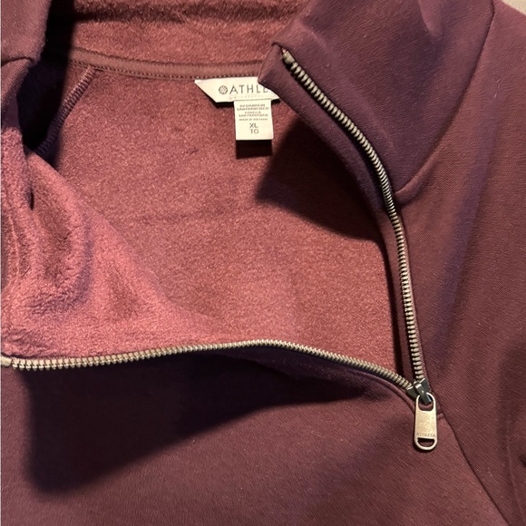 Asymmetrical Athleta top - Picture 5 of 6